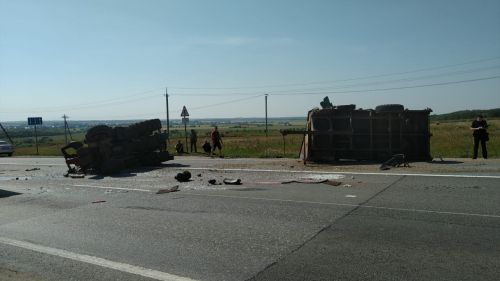 Сегодня, на второй половине дня на  трассе вблизи села Степановка Буинского района произошло крупное ДТП (фото, видео)
