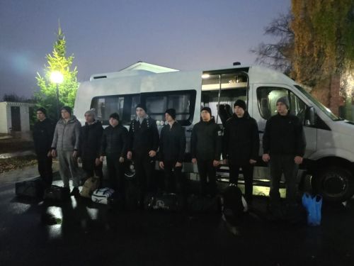 Первая группа призывников отправилась служить из Буинского района