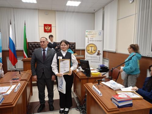 «Битва за правду»: школьники примеряли роли прокуроров и адвокатов в настоящем суде