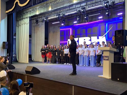 Рабочая молодежь Буинского района «боролась» с коррупцией через юмор (фоторепортаж)