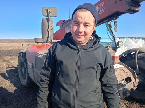 Над полями Буинского района начали летать самолёты. Начались весенние полевые работы (видео)