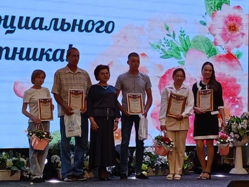 Сегодня в день профессионального праздника Буинский дом-интернат для престарелых и инвалидов назван лучшим в Республике   (фоторепортаж)