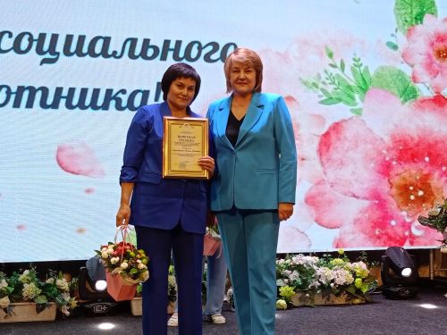 Сегодня в день профессионального праздника Буинский дом-интернат для престарелых и инвалидов назван лучшим в Республике   (фоторепортаж)
