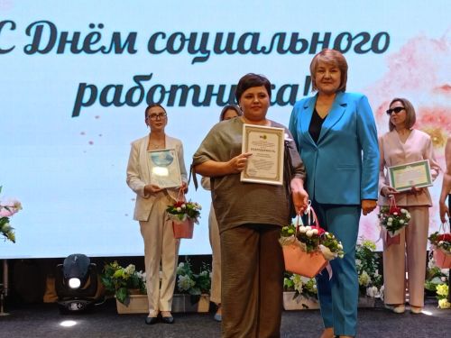 Сегодня в день профессионального праздника Буинский дом-интернат для престарелых и инвалидов назван лучшим в Республике   (фоторепортаж)