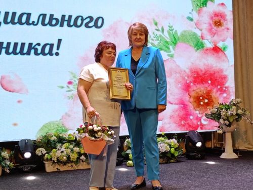 Сегодня в день профессионального праздника Буинский дом-интернат для престарелых и инвалидов назван лучшим в Республике   (фоторепортаж)