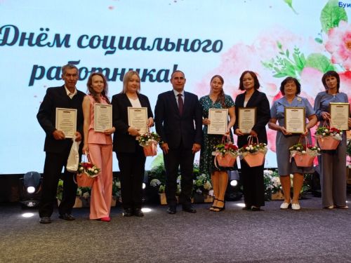 Сегодня в день профессионального праздника Буинский дом-интернат для престарелых и инвалидов назван лучшим в Республике   (фоторепортаж)