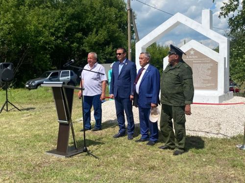 Сегодня в Буинском  районе  открыли три памятных знака, увековечивающих исчезнувшие деревни Ракитовка, Каракитан и вымирающую деревню Ак-Куль (фото)