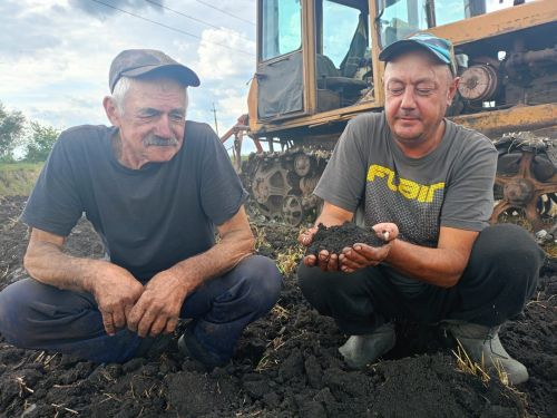 В Буинском районе, в селе Новое Тинчали, на полях агрофирмы и в фермерских хозяйствах кипит работа (фото, видео)
