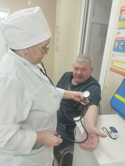 Жители сел Буинского района проходят диспансеризацию, пожилых людей в ЦРБ доставляют на социальном такси (+фото)