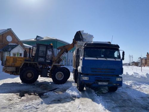Буинск готовится к весеннему половодью: очистка труб, каналов и мостов идет полным ходом (фоторепортаж)