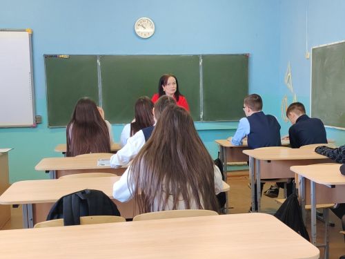 В Буинске прошел урок «Мы хотим чистого неба над головой», посвященный борьбе с терроризмом и экстремизмом