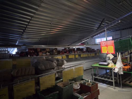 В Буинске под тяжестью снега обрушилась крыша магазина. Пострадала женщина