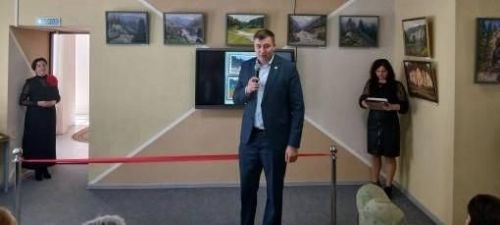 В Буинском краеведческом музее состоялось открытие персональной выставки картин Василя Загретдинова