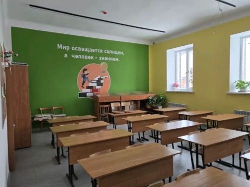 В школе №1 Буинска в рамках капремонта обновлены учебные кабинеты — часть из них полностью готова (+фото)