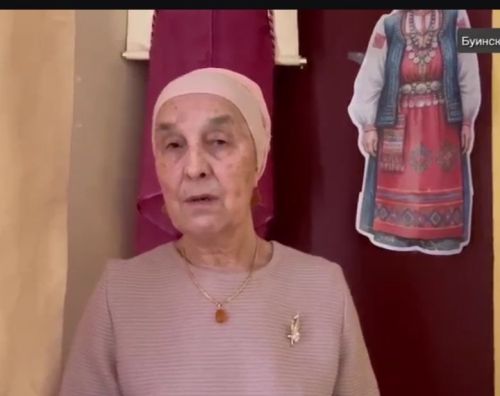 Мы должны быть вместе! В Буинске ветераны плетут маскировочные сети для отправки на СВО