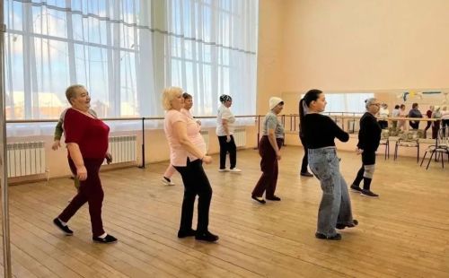 В Буинске проходят занятия по линейным танцам