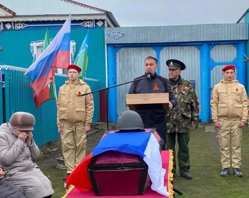 Останки красноармейца Авксентия Стрелкова из Буинского района были похоронены на родной земле спустя 81 год