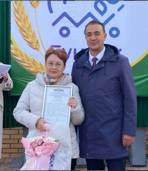 Сегодня в Буинске состоялось торжественное обновление Доски почета Буинского района (Фоторепортаж)