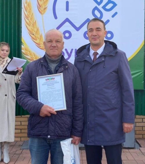 Сегодня в Буинске состоялось торжественное обновление Доски почета Буинского района (Фоторепортаж)