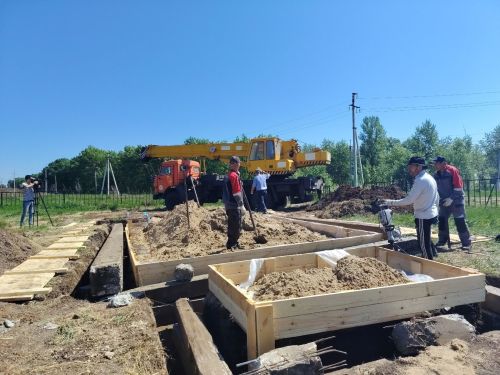 В селе Степановка Буинского района строится часовня на местном кладбище (фоторепортаж)