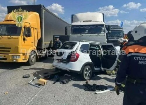 Сегодня  в Высокогорском районе в  страшной аварии погибли два буинца