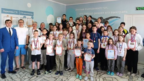 В Буинске прошли межрайонные соревнования по плаванию, посвященные Дню Победы
