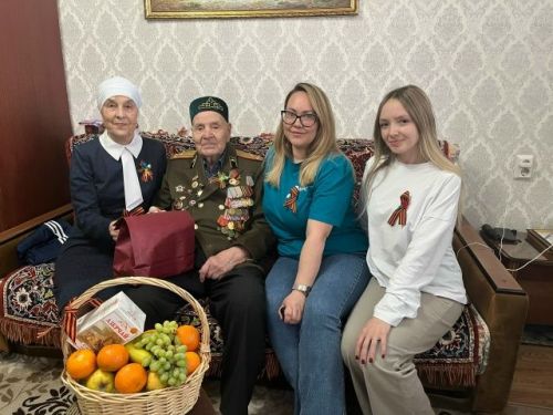 В гостях у ветерана Великой Отечественной войны Рауфа Тухфатуллина