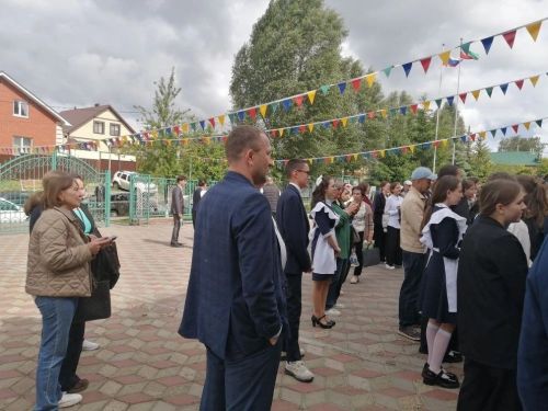 Сегодня в Буинском районе ученики сдают основной государственный экзамен по математике на базе двух городских школ