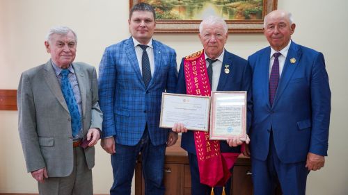 В Минсельхозе Татарстана прошло чествование ветерана, который проработал  в Буинском районе