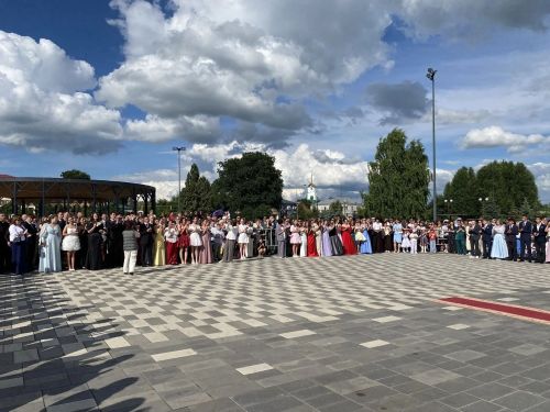 Выпускные вечера в Буинском районе: 141 аттестат, 33 медалиста (фоторепортаж)
