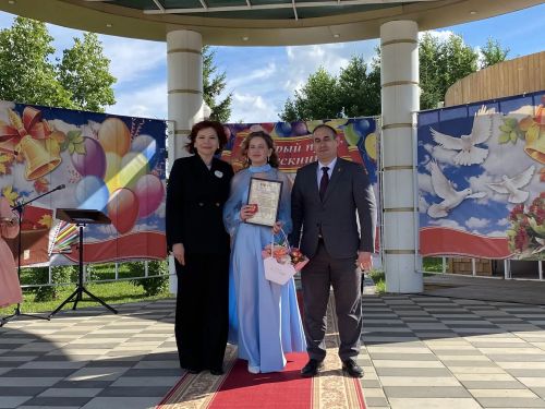 Выпускные вечера в Буинском районе: 141 аттестат, 33 медалиста (фоторепортаж)