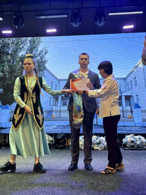 Сегодня в Буинске выпускники медицинского училища получили дипломы