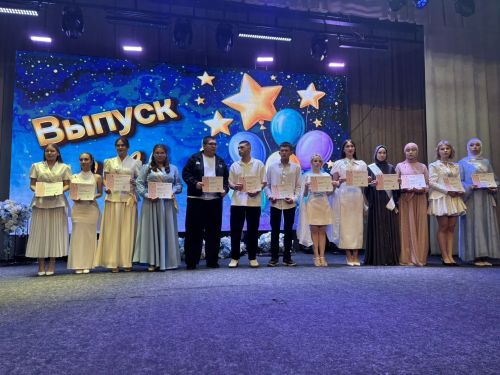 Сегодня в Буинске выпускники медицинского училища получили дипломы
