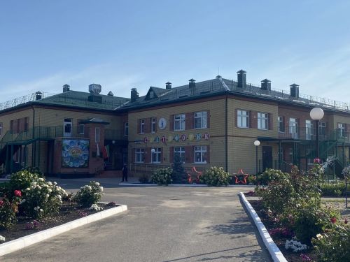 Сады, утопающие в цветах, классы, готовые к учебному году. Руководство Буинского района проверило готовность образовательных учреждений к новому учебному году