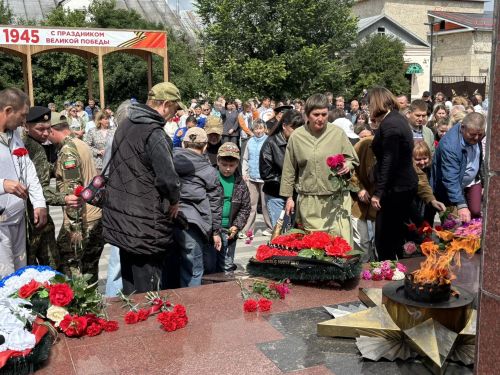 На центральной площади г.Буинска прохошел митинг,посвященный Дню памяти и скорби