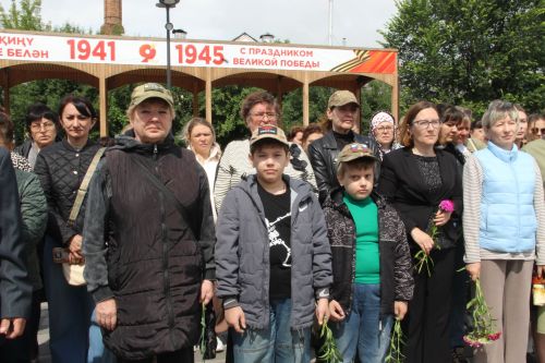 На центральной площади г.Буинска прохошел митинг,посвященный Дню памяти и скорби