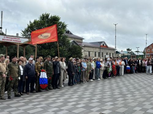 На центральной площади г.Буинска прохошел митинг,посвященный Дню памяти и скорби