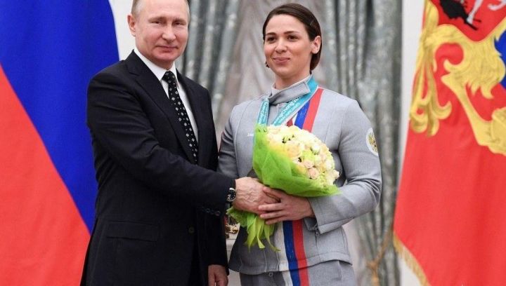 ​Владимир Путин наградил уроженку Нижнекамска медалью «За заслуги перед Отечеством»