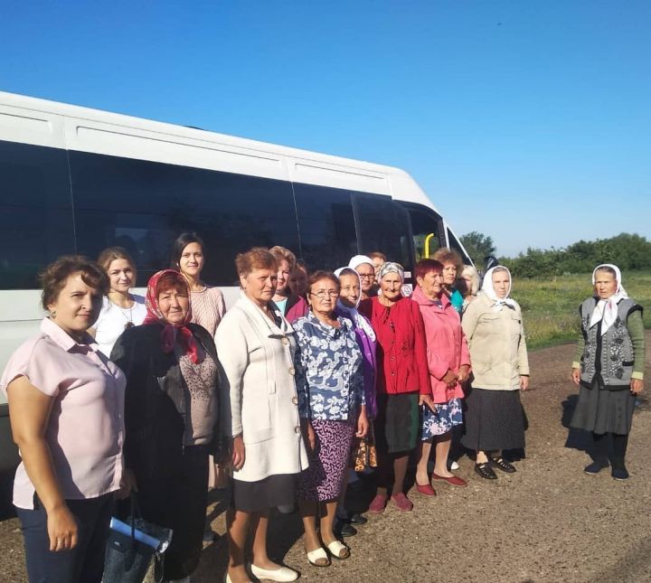 Пенсионеры села Бюрганы Буинского района отправились на экскурсию: что им испортило до этого настроение? (фоторепортаж)