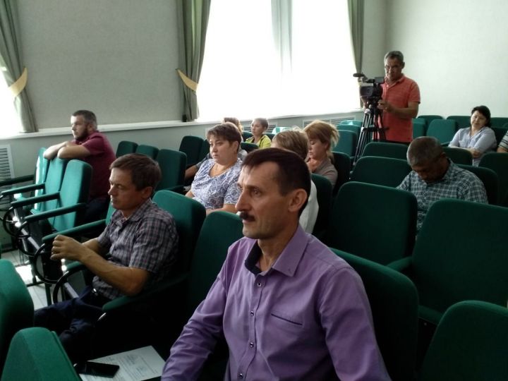 В Буинске состоялся семинар, на котором обсуждались вопросы, связанные с новым специальным налоговым режимом