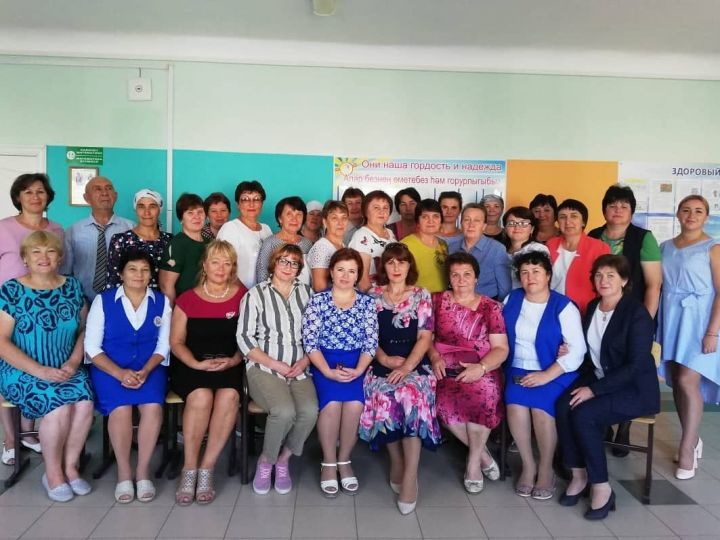 В рамках​ августовской конференции работников образования Буинского района ​прошли предметные секции​ (+фото)