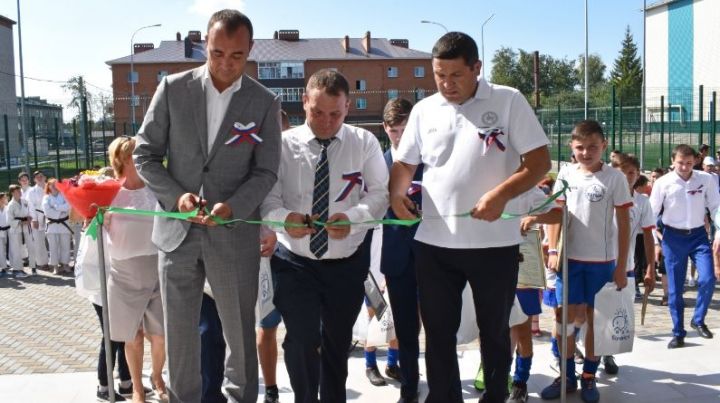Обновленная после капремонта спортшкола «Батыр» открылась в Буинске