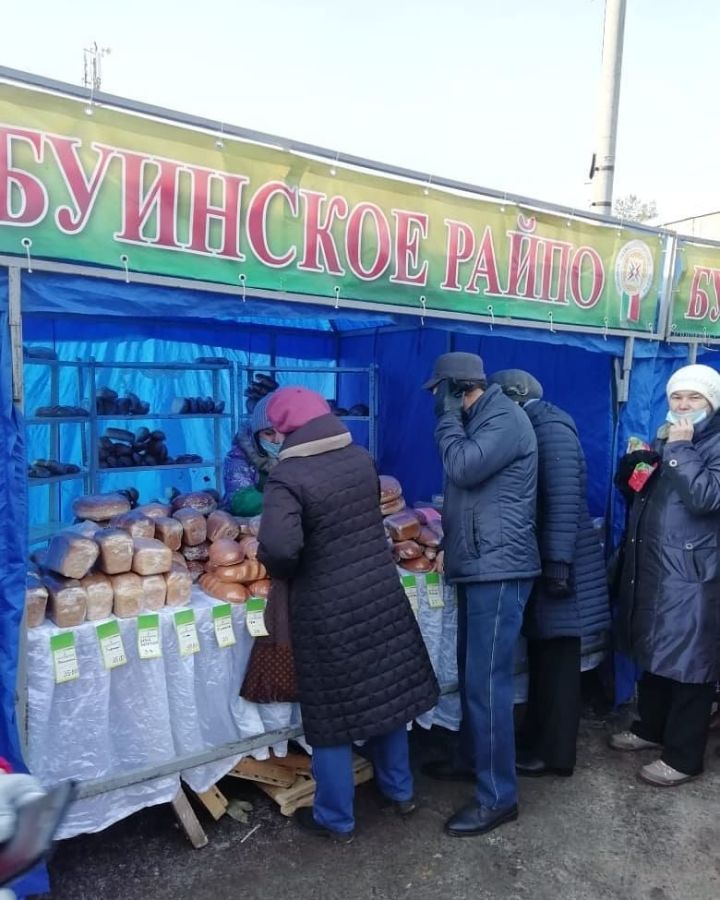 Буинцы на традиционной сельхозярмарке в Казани