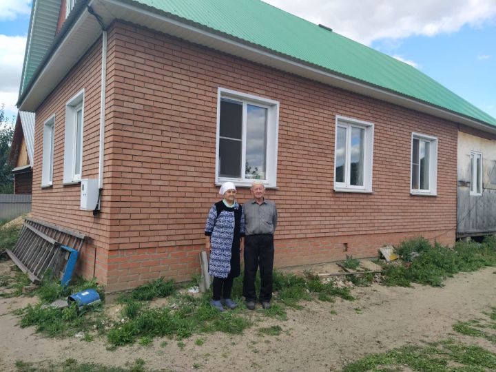 Проживающие в одном из двух домов деревни Аккуль Буинского района Зариповы: “Видим во дворе следы кабанов и лис” (+фото)