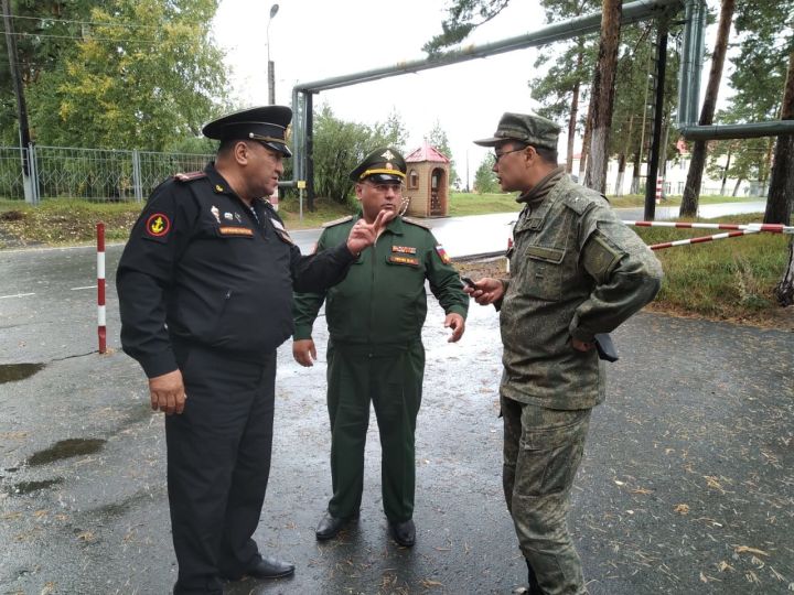Группа из Буинска прибыла в военную часть Свердловской области, где служат наши земляки (+фоторепортаж)