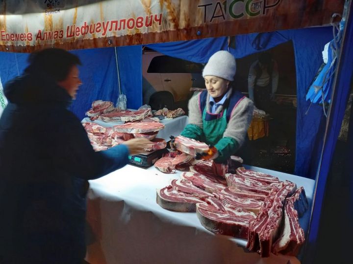Что представили сегодня буинцы на традиционной сельскохозяйственной ярмарке в Казани?