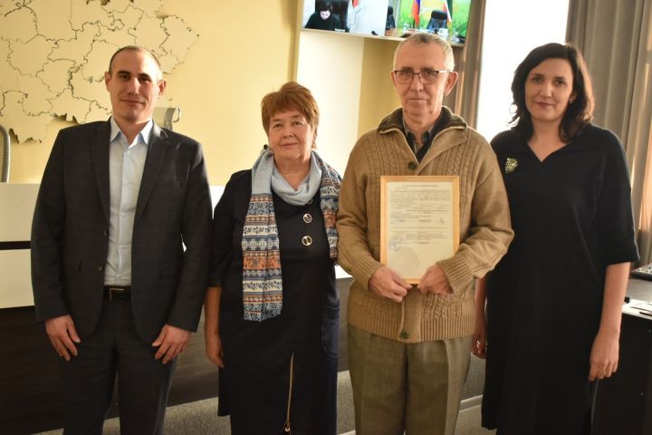 Семья Горячовых из Буинского района получили жилищный сертификат