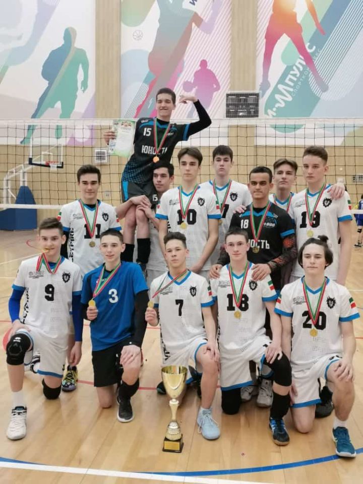 Волейбольная команда Буинска победила во всероссийских соревнованиях (фото, видео)