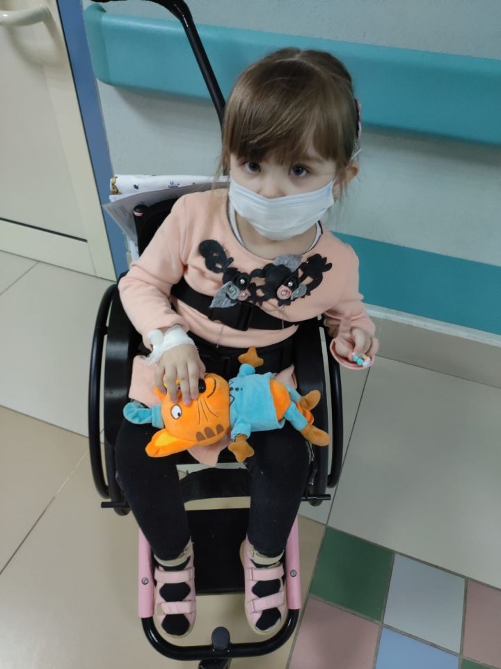 Малышку Ясмину из Буинска собираются везти на лечение в Пензу