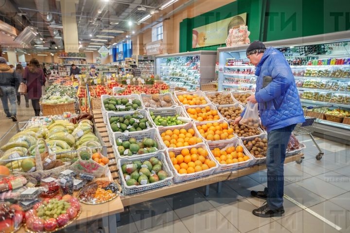 В Татарстане подешевели фрукты, овощи и гречка